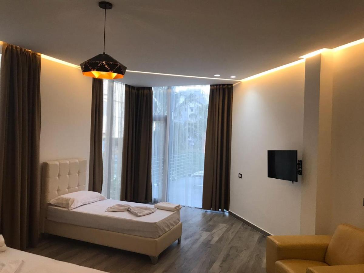 Mille Amici Hotel Shëngjin エクステリア 写真