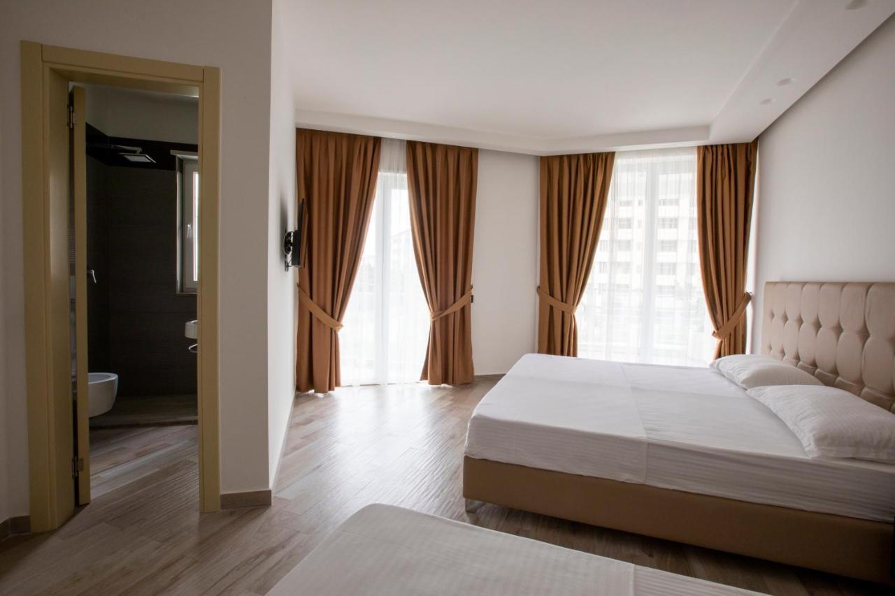 Mille Amici Hotel Shëngjin エクステリア 写真